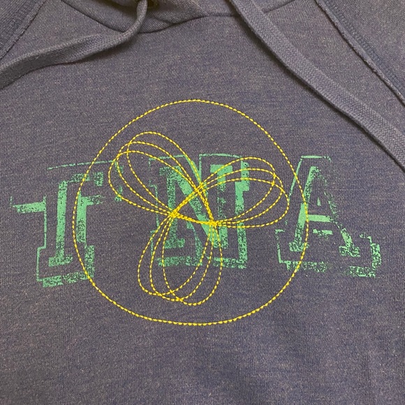 TNA sweater from aritzia size medium - Picture 4 of 5